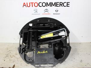 Gebruikte Gereedschap Set Renault Modus/Grand Modus (JP) 1.5 dCi 105 FAP Prijs € 20,00 Margeregeling aangeboden door Autocommerce