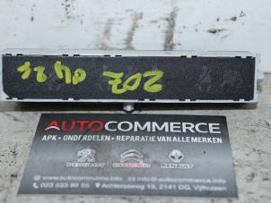 Gebruikte Display Interieur Peugeot 207/207+ (WA/WC/WM) 1.4 16V Vti Prijs € 10,00 Margeregeling aangeboden door Autocommerce