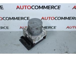 Gebruikte ABS Pomp Renault Megane II (BM/CM) 1.4 16V 98 Prijs € 25,00 Margeregeling aangeboden door Autocommerce