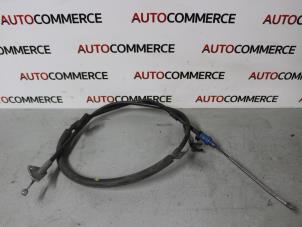 Gebruikte Handrem Kabel Peugeot 107 1.0 12V Prijs € 20,00 Margeregeling aangeboden door Autocommerce