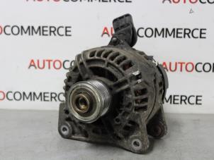 Gebruikte Dynamo Renault Clio III (SR) 1.5 dCi 70 Prijs € 40,00 Margeregeling aangeboden door Autocommerce