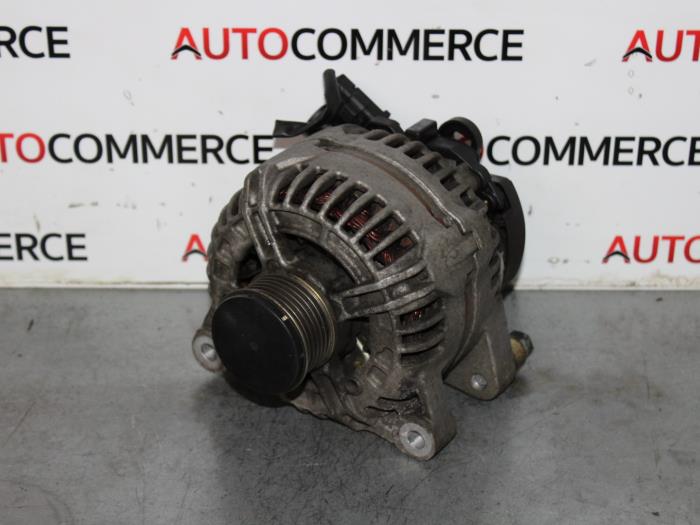 Gebruikte Dynamo Citroen C4 Coupé (LA) 1.6 HDi 16V 110 Prijs € 40,00 Margeregeling aangeboden door Autocommerce