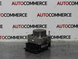 Gebruikte ABS Pomp Renault Clio III (BR/CR) 1.5 dCi 70 Prijs € 20,00 Margeregeling aangeboden door Autocommerce