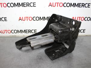 Gebruikte Motorrubber Citroen DS3 (SA) 1.4 HDi Prijs op aanvraag aangeboden door Autocommerce