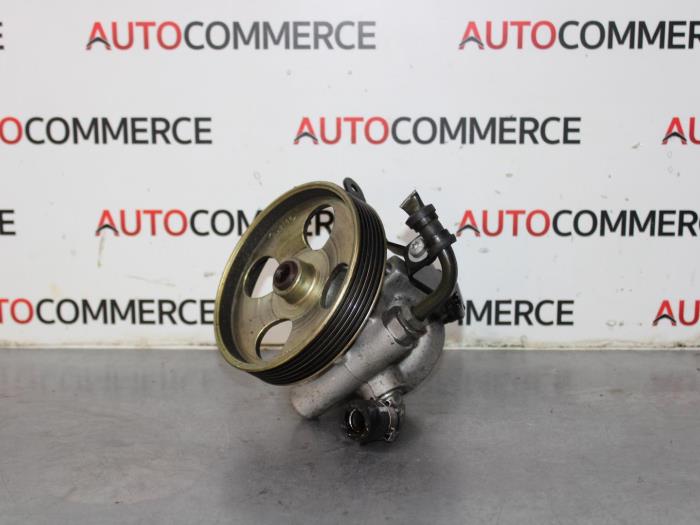 Gebruikte Servopomp Citroen Xsara Picasso (CH) 1.6 HDi 16V 110 Prijs € 30,00 Margeregeling aangeboden door Autocommerce
