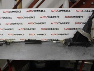 Gebruikte Schakelkabel Versnellingsbak Renault Modus/Grand Modus (JP) 1.5 dCi 85 Prijs op aanvraag aangeboden door Autocommerce