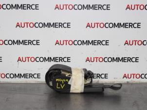 Gebruikte Veiligheidsgordel links-voor Renault Megane II (BM/CM) 1.6 16V Prijs € 40,00 Margeregeling aangeboden door Autocommerce