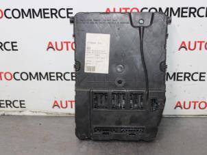 Gebruikte Zekeringkast Renault Megane II (BM/CM) 1.6 16V Prijs op aanvraag aangeboden door Autocommerce