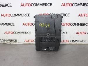 Gebruikte Bodycontrol Module Renault Scénic II (JM) 1.9 dCi 120 Prijs € 30,00 Margeregeling aangeboden door Autocommerce