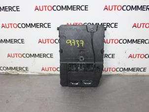 Gebruikte Computer Body Control Renault Scénic II (JM) 1.9 dCi 120 Prijs € 30,00 Margeregeling aangeboden door Autocommerce