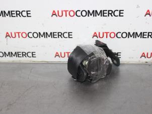 Gebruikte Veiligheidsgordel links-achter Peugeot 206 (2A/C/H/J/S) 1.4 HDi Prijs op aanvraag aangeboden door Autocommerce
