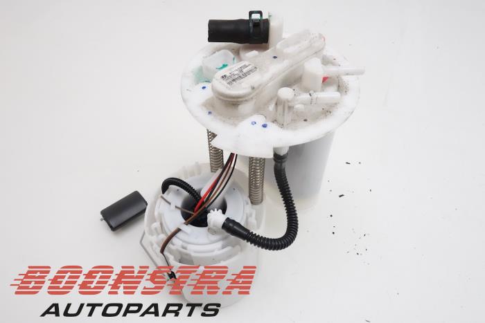 Gebruikte Tank element Pomp Hyundai i20 (GBB) 1.2i 16V Prijs € 189,00 Margeregeling aangeboden door Boonstra Autoparts