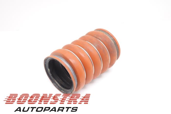 Gebruikte Intercooler Slang Scania P360 Prijs € 30,19 Inclusief btw aangeboden door Boonstra Autoparts