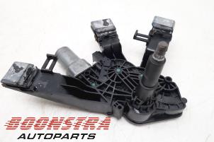 Gebruikte Motor Ruitenwisser achter Citroen C4 Grand Picasso (3A) 1.6 HDiF 16V 115 Prijs € 24,95 Margeregeling aangeboden door Boonstra Autoparts