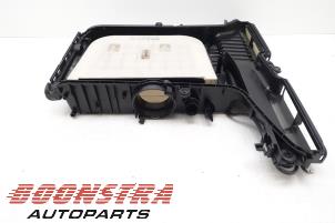 Gebruikte Luchtfilterhuis Audi Q7 (4MB/4MG) 3.0 TDI V6 24V e-tron plug-in hybrid Prijs € 74,25 Margeregeling aangeboden door Boonstra Autoparts