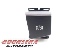 Gebruikte Handrem schakelaar Audi Q7 (4MB/4MG) 3.0 TDI V6 24V e-tron plug-in hybrid Prijs € 24,95 Margeregeling aangeboden door Boonstra Autoparts