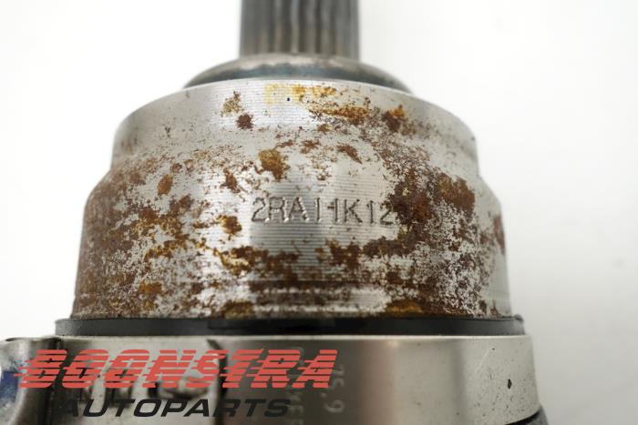 Gebruikte Steekas rechts-voor Mitsubishi Space Star (A0) 1.2 12V Prijs € 199,00 Margeregeling aangeboden door Boonstra Autoparts