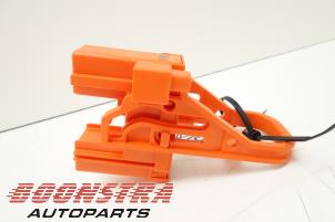 Gebruikte Schakelaar (diversen) Toyota Yaris III (P13) 1.5 16V Hybrid Prijs € 29,95 Margeregeling aangeboden door Boonstra Autoparts