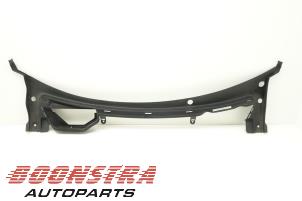 Gebruikte Paravan Tesla Model S 70 Prijs € 52,46 Margeregeling aangeboden door Boonstra Autoparts