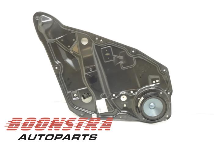 Mercedes ML-Klasse Rear door window mechanism 4-door, right