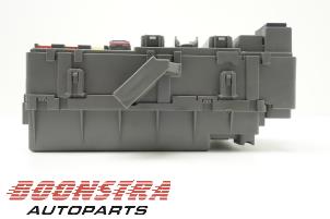 Gebruikte Zekeringkast Honda Civic (FA/FD) 1.3 Hybrid Prijs € 34,95 Margeregeling aangeboden door Boonstra Autoparts