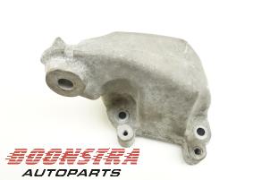 Gebruikte Motorrubber Mercedes ML II (164/4JG) 3.0 ML-320 CDI 4-Matic V6 24V Prijs € 24,95 Margeregeling aangeboden door Boonstra Autoparts