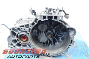 Gebruikte Versnellingsbak Hyundai Santa Fe II (CM) 2.2 CRDi 16V 4x2 Prijs € 149,95 Margeregeling aangeboden door Boonstra Autoparts