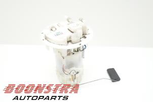 Gebruikte Tank element Pomp Peugeot 208 I (CA/CC/CK/CL) 1.2 Vti 12V PureTech 82 Prijs € 42,00 Margeregeling aangeboden door Boonstra Autoparts