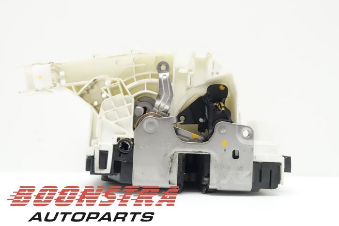 Boonstra Autoparts Used Sliding Door Lock Mechanism Right For