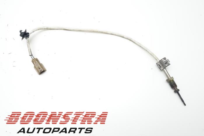 Gebruikte Uitlaat temperatuursensor Opel Vivaro 2.5 CDTI 16V Prijs € 44,47 Inclusief btw aangeboden door Boonstra Autoparts