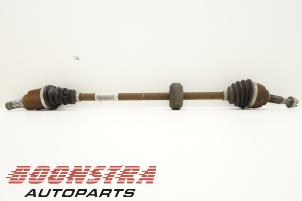 Gebruikte Aandrijfas rechts-voor Dacia Sandero Prijs € 39,95 Margeregeling aangeboden door Boonstra Autoparts