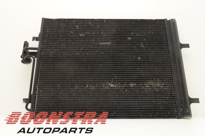 Airco Condensor van een Land Rover Freelander II 2.2 tD4 16V 2012