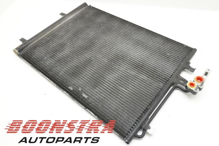 Airco Condensor van een Land Rover Freelander II 2.2 tD4 16V 2012