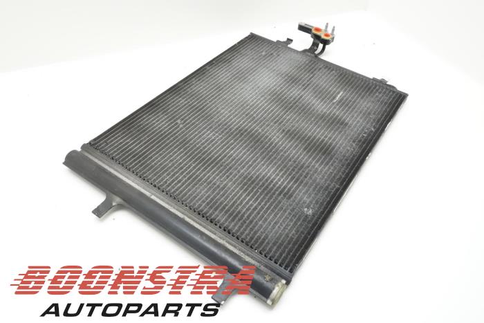 Airco Condensor van een Land Rover Freelander II 2.2 tD4 16V 2012