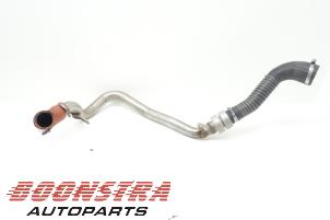 Gebruikte Intercooler Buis Landrover Freelander II 2.2 tD4 16V Prijs € 24,95 Margeregeling aangeboden door Boonstra Autoparts