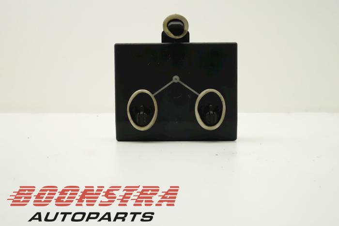 Gebruikte Module Centrale Deurvergrendeling Audi A8 (D4) 4.2 TDI V8 32V Quattro Prijs € 51,75 Margeregeling aangeboden door Boonstra Autoparts