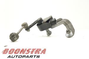 Gebruikte Sensor Stabilisatie Regel Mercedes C Estate (S205) C-450 AMG Sport 3.0 V6 24V Turbo 4-Matic Prijs € 24,95 Margeregeling aangeboden door Boonstra Autoparts