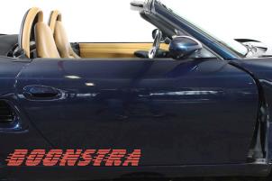 Gebruikte Deur 2Deurs rechts Porsche Boxster (986) 2.5 24V Prijs € 199,95 Margeregeling aangeboden door Boonstra Autoparts