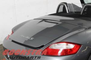 Gebruikte Afdekplaat Cabriodak Porsche Boxster (987) 3.2 S 24V Prijs € 199,00 Margeregeling aangeboden door Boonstra Autoparts