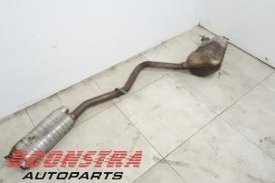 Gebruikte Uitlaat Einddemper Mercedes E (W212) E-200 2.0 Turbo 16V Prijs € 74,96 Margeregeling aangeboden door Boonstra Autoparts