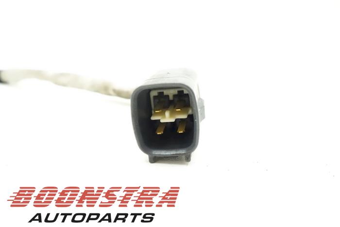 Lambda Sonde van een Peugeot 107 1.0 12V 2006