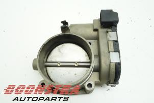 Gebruikte Gasklephuis Porsche 911 (996) 3.6 Carrera 4 24V Prijs € 199,00 Margeregeling aangeboden door Boonstra Autoparts