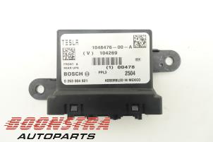 Gebruikte PDC Module Tesla Model S 85 Prijs € 111,75 Margeregeling aangeboden door Boonstra Autoparts