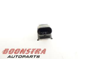 Gebruikte PDC Sensor Volkswagen Passat Variant (3C5) 2.0 TDI 16V 140 Prijs € 19,00 Margeregeling aangeboden door Boonstra Autoparts
