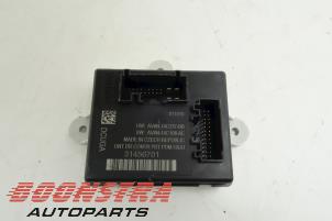 Gebruikte Deur module Volvo V40 (MV) 2.0 D2 16V Prijs € 24,95 Margeregeling aangeboden door Boonstra Autoparts