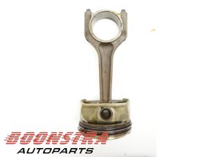 Gebruikte Zuiger BMW 1 serie (E87/87N) 130i 24V Prijs € 73,95 Margeregeling aangeboden door Boonstra Autoparts