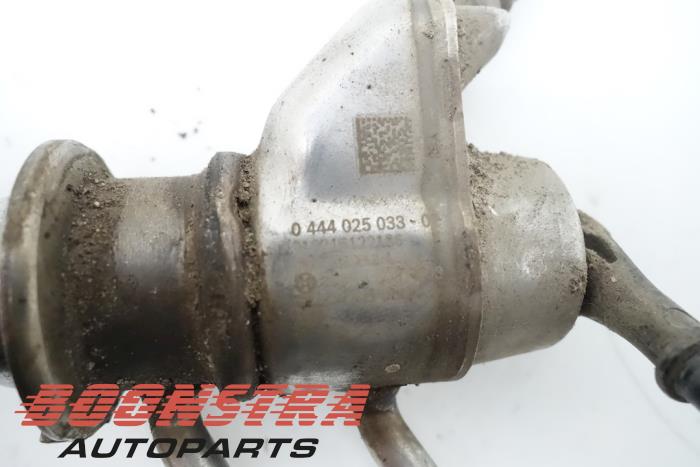Adblue injector van een Volkswagen Transporter T6 2.0 TDI 150 2016