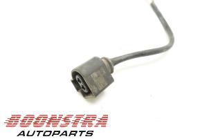 Adblue injector van een Volkswagen Transporter T6 2.0 TDI 150 2016