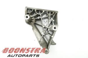 Gebruikte Motorsteun Seat Ibiza IV (6J5) 1.6 TDI 90 Prijs € 24,95 Margeregeling aangeboden door Boonstra Autoparts