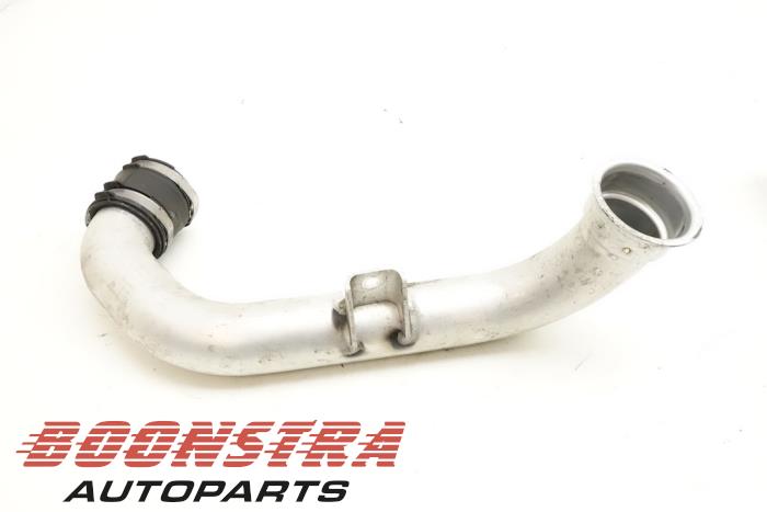 Gebruikte Intercooler Buis Mercedes C Estate (S205) C-450 AMG Sport 3.0 V6 24V Turbo 4-Matic Prijs € 24,95 Margeregeling aangeboden door Boonstra Autoparts